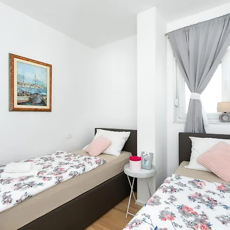 Apartment Ani