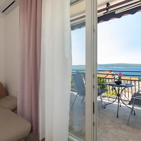Ani Apartment *