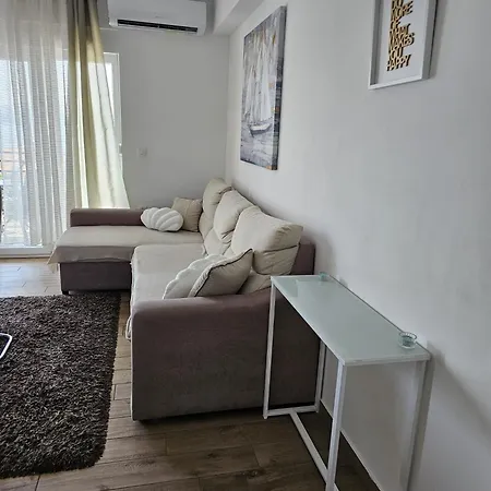 Apartment Ani *